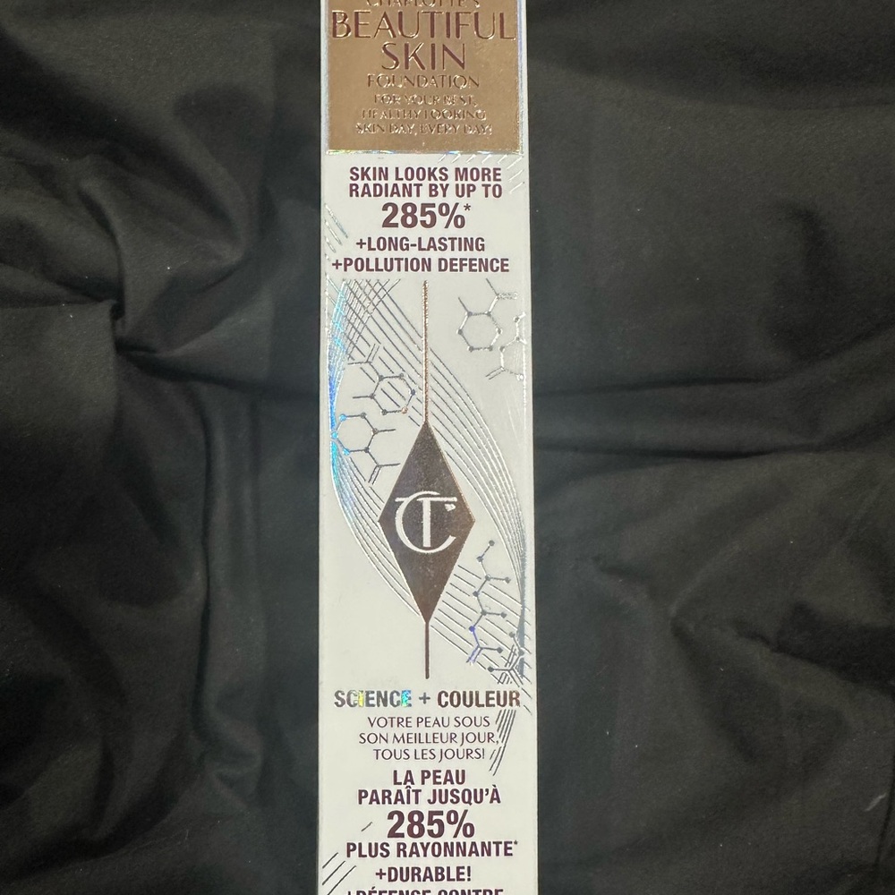 Charlotte Tilbury Beautiful Skin Foundation